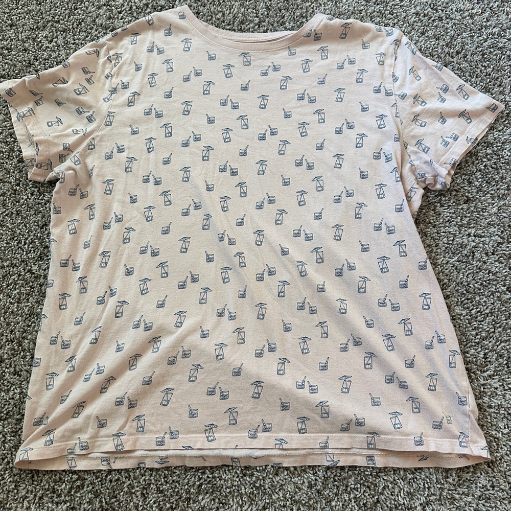 Goodfellow casual tee with lemonade print